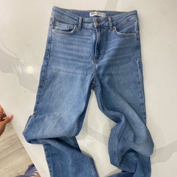 Zara Flare Jeans - Picture 2 of 3